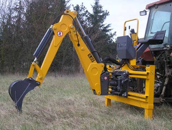 Brat Excavator Femac Serie 5 (tractoare 55-90 Cp) de vanzare